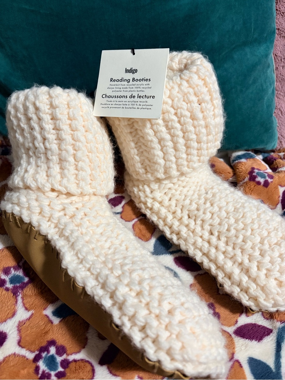 NWT Indigo cozy Cream Knit reading Booties Slipper with Tan Sole